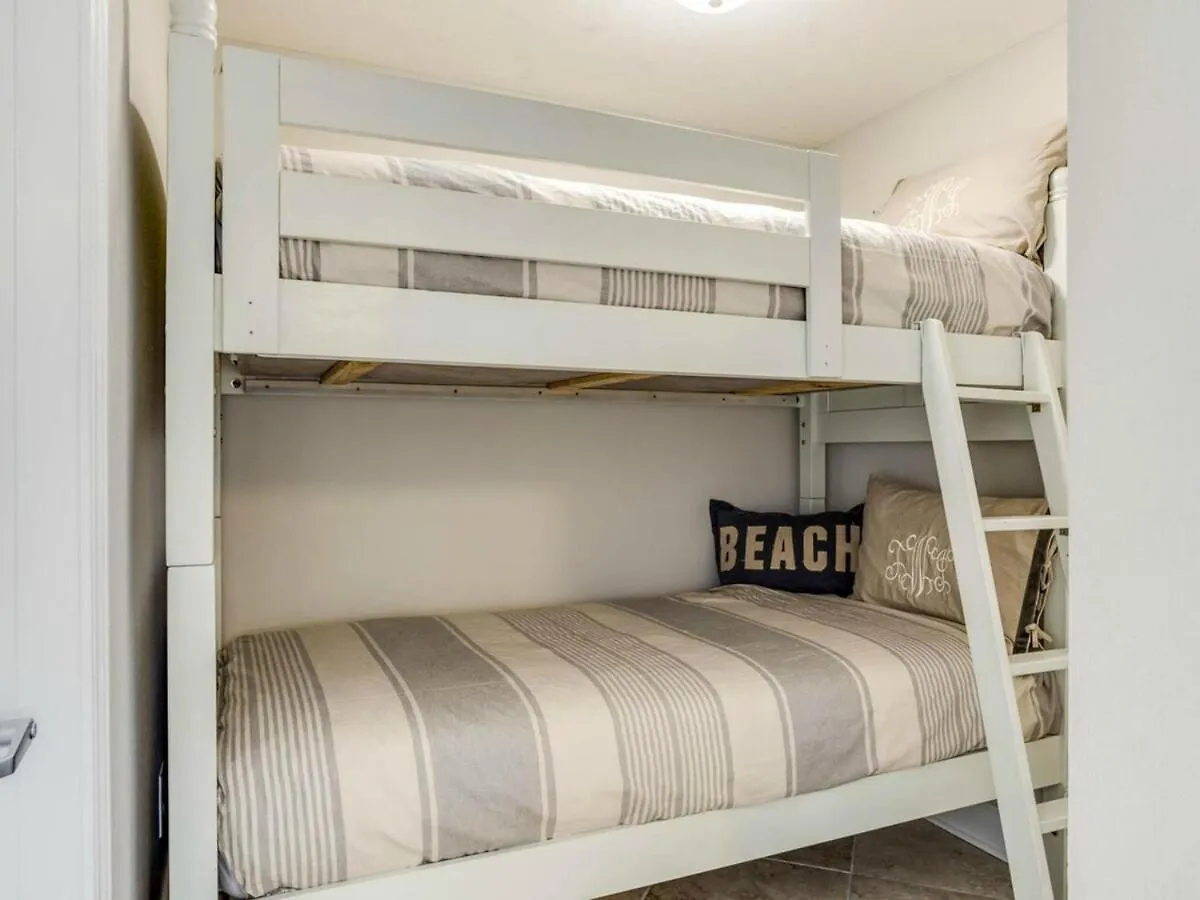 King Master Bedroom, 2 Baths, Free Beach Chairs, Close To Pier Park-1209 Panama City Beach 0*,  USA